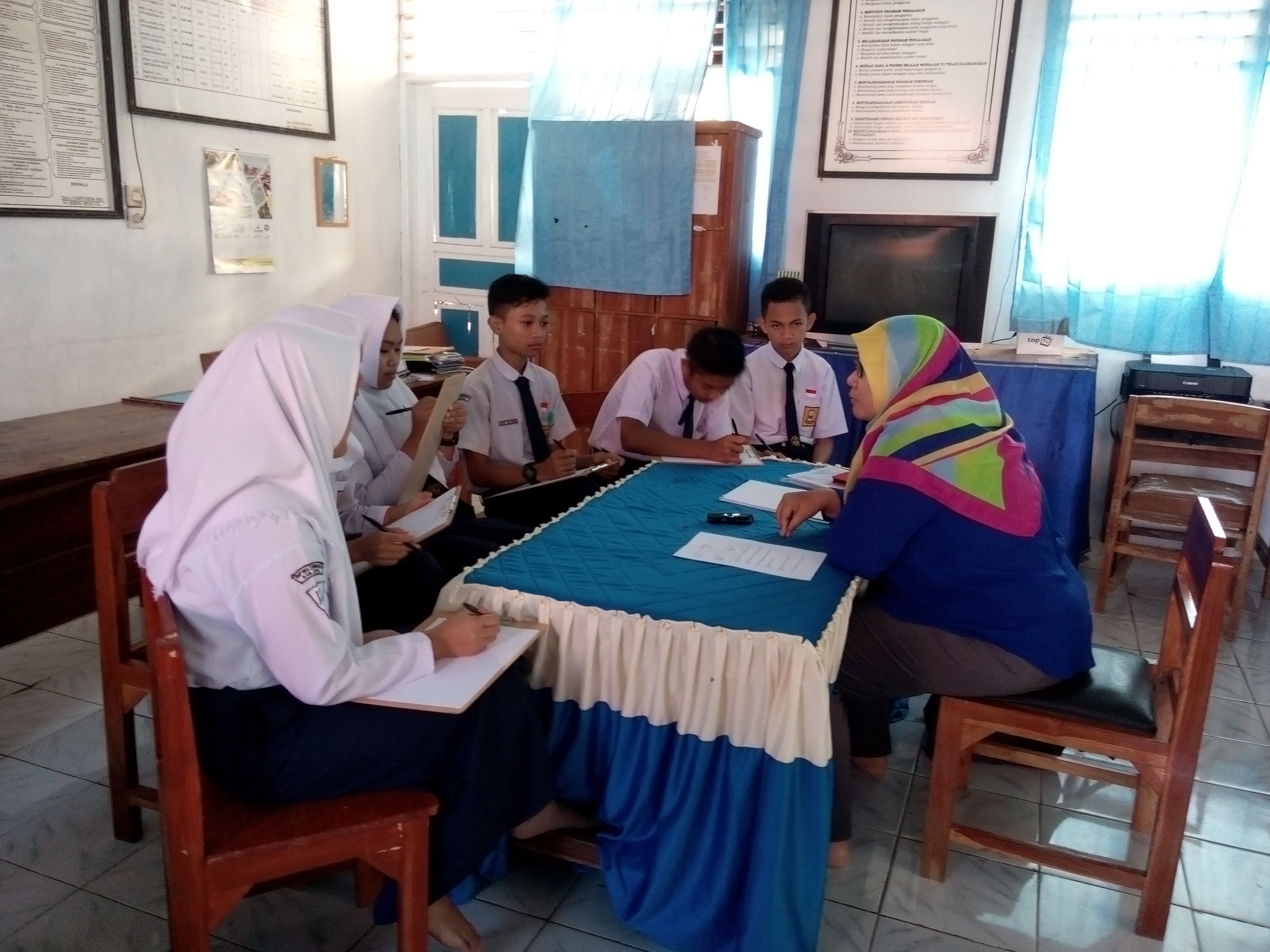 Kunjungan Bu Astri Suryandari Perwakilan Bank Dunia